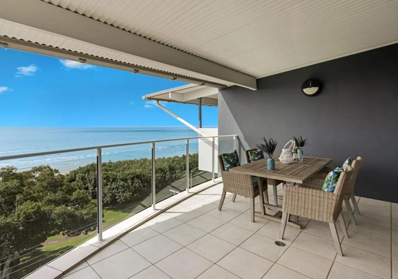 3 Bedroom Beachfront Penthouse With Epic Rooftop & Ocean Views Pialba