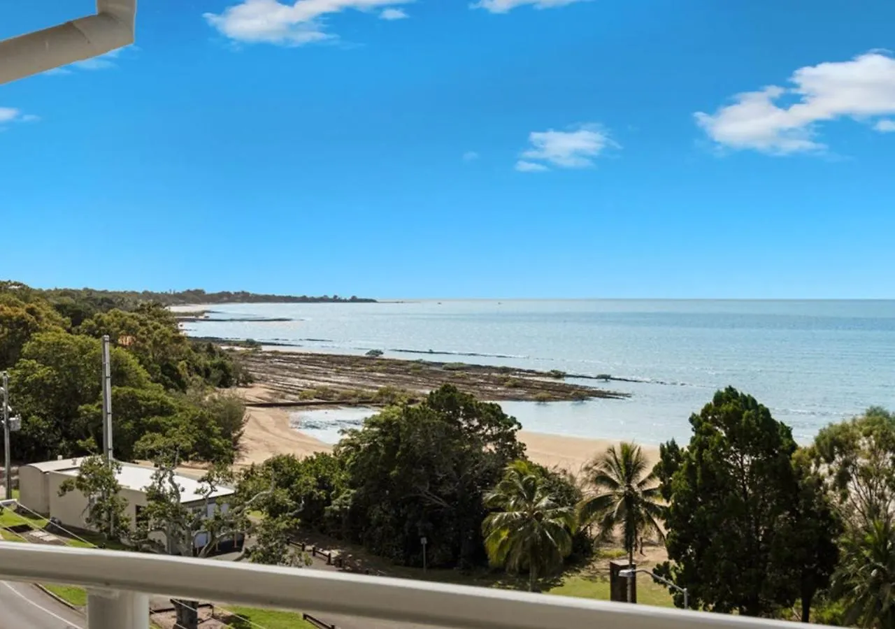 Apartment 3 Bedroom Beachfront Penthouse With Epic Rooftop & Ocean Views Pialba