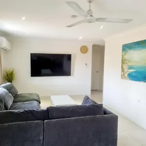 5 Mins Drive To The And In A Quiet Location Holiday home